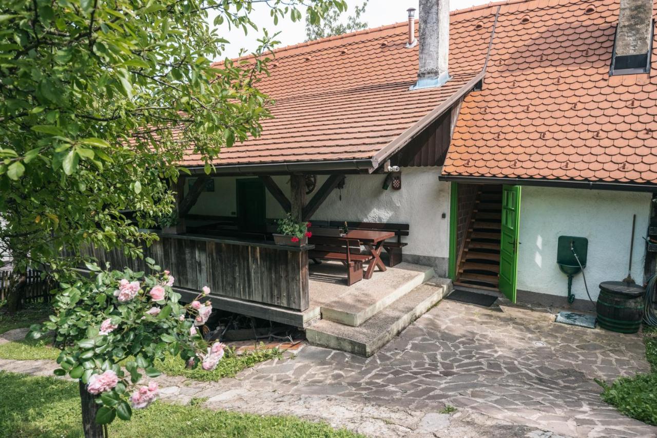 Apartmani Etno Kuca Pod Okicem Самобор Экстерьер фото
